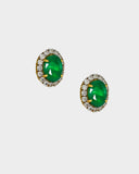Elegant tops featuring oval emerald centres surrounded by round diamonds, combining vibrant colour with timeless design for a refined, classic look. (GDE0471)