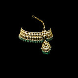 Royal Kundan mathapatti adorned with teardrop polki diamonds and emerald bead drops. A majestic bridal accessory blending traditional grandeur with timeless elegance for a regal look.(KMBOR0113)