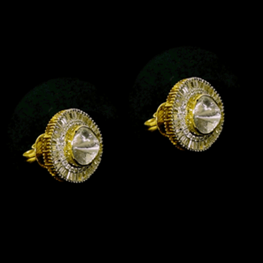 Diamond Polki & Baguette Diamond Tops Striking tops featuring a luminous Diamond Polki centre, encircled by brilliant round and baguette diamonds for a bold, contemporary statement.(KME2547)
