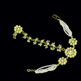 Royal Diamond Polki Hathphool Grace your hands with a single-ring diamond polki hathphool, adorned with delicate pearl strands for timeless elegance and regal traditional charm.(KMHP0014)