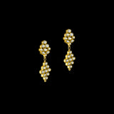 Timeless and radiant, this necklace and earring pair showcases the brilliance of all uncut diamonds. A perfect statement of elegance and tradition, ideal for weddings, celebrations, and heirloom collections.(KMNE3577)