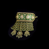 Heritage Green Aad Necklace Celebrate timeless craftsmanship with this traditional green enamelled Aad necklace, (KMNE3717)