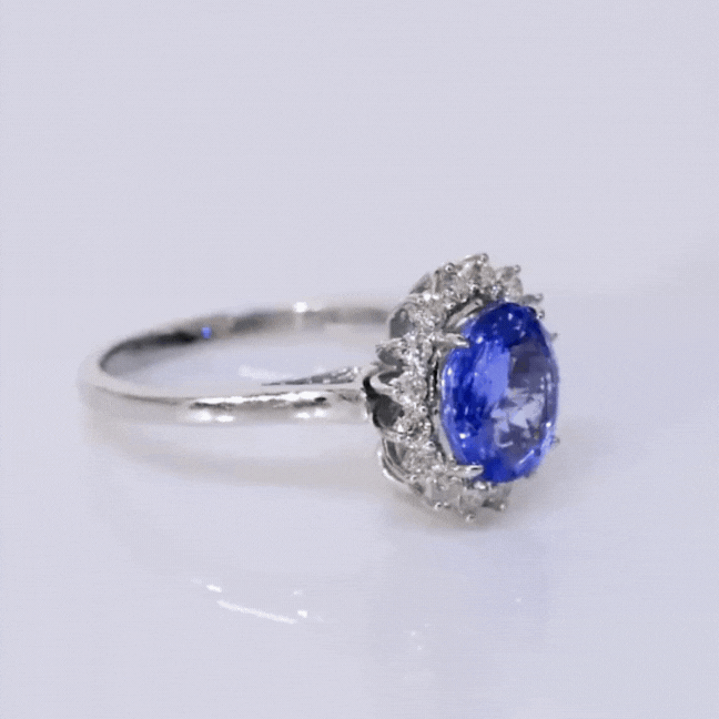 Blue Sapphire at its heart - PGDR0439