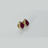 A timeless pairing of vivid rubies and dazzling diamonds in a graceful pear silhouette.(WDN1261)