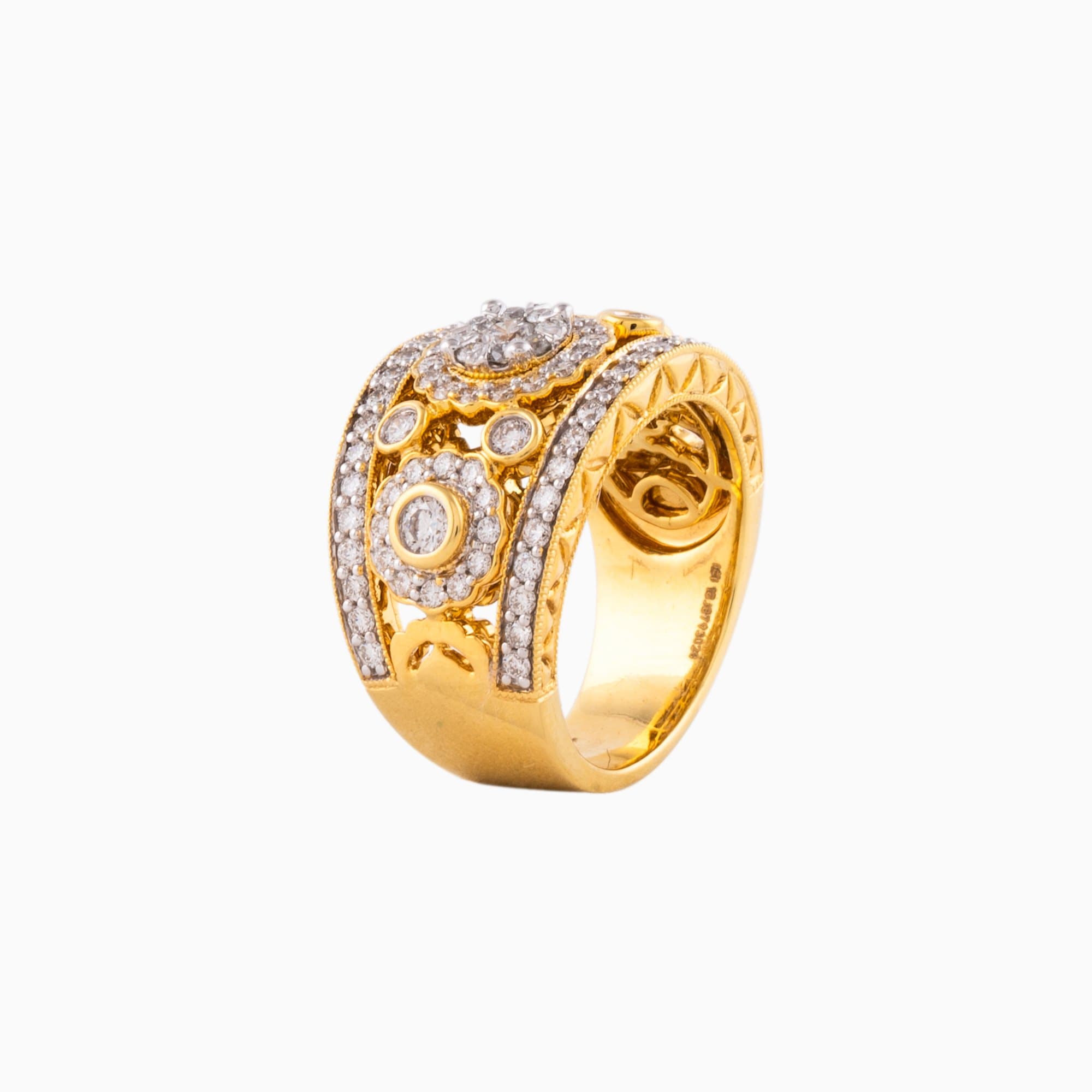 Ring with Round Cut Diamond - PGDR0301