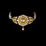 Small ard necklace and earring pair in 18k gold and uncut diamond in green enameled work. - KMNE3206